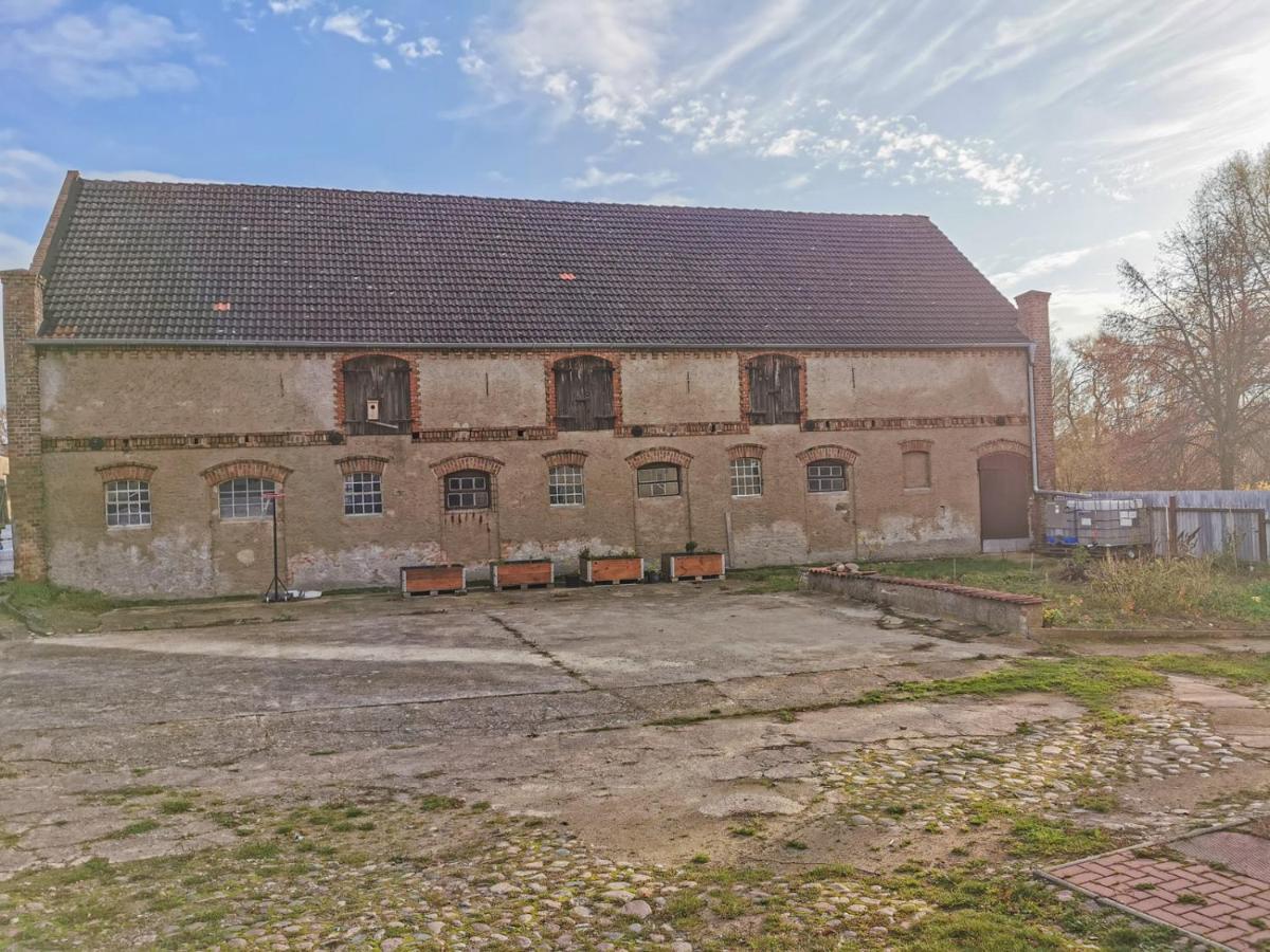 Apartment In Herrenhaus Gross Pinnow Экстерьер фото